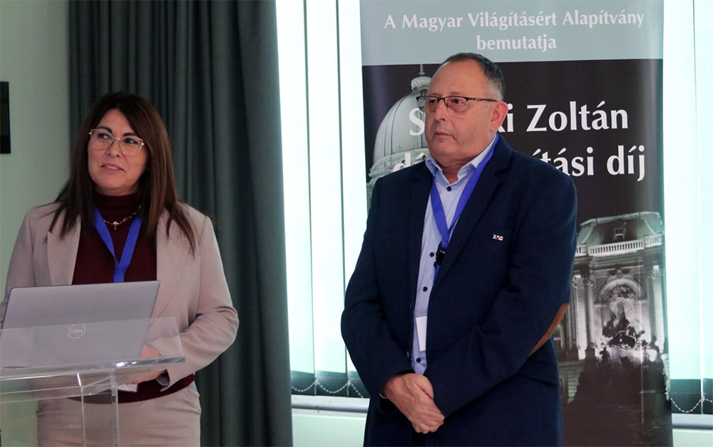 Szerencsés-Fekete Ildikó, Szabó József – Szerencsés Borház–előadás közben (III. AgroLight Fórum)